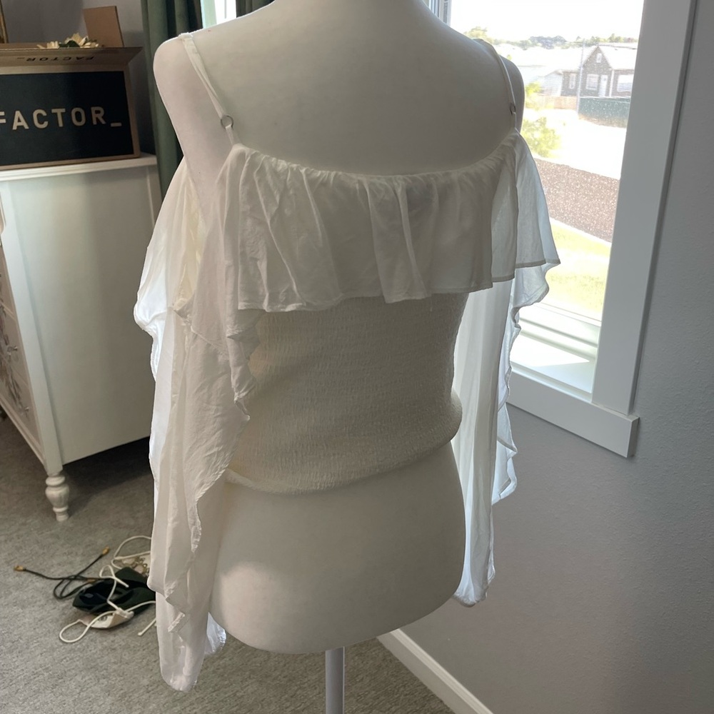 3/$20 Off the shoulder white top - Picture 2 of 3